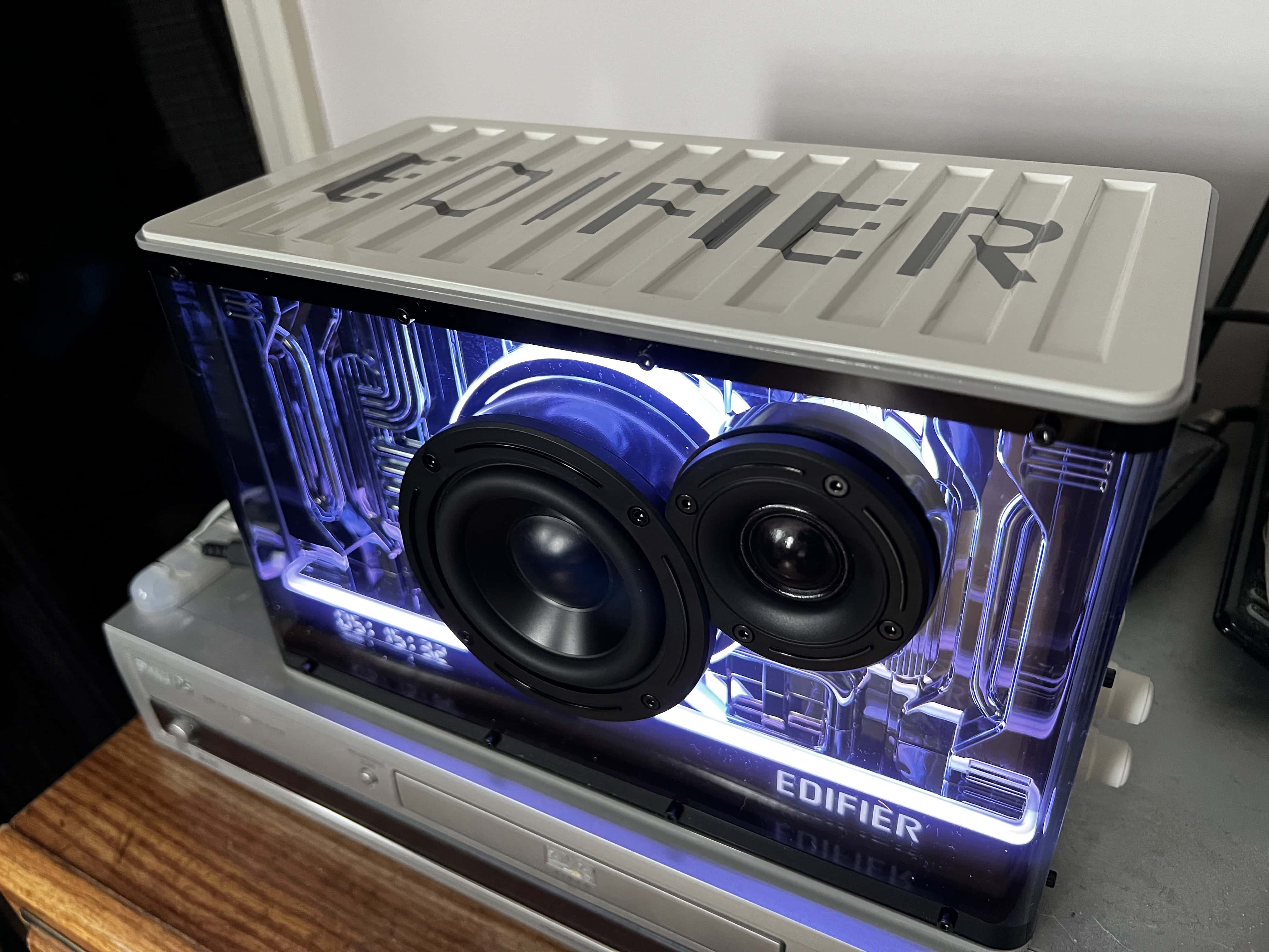 The Edifier QD35 is not an average-looking speaker.